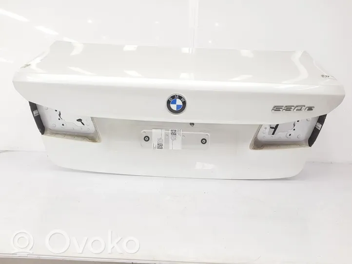 BMW M5 Takaluukun/tavaratilan kansi 41007440695