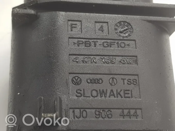 Skoda Karoq Ventilateur de refroidissement de radiateur électrique 5Q0121203DQ