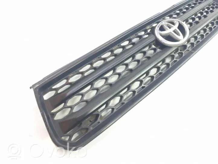 Toyota RAV 4 (XA20) Grille de calandre avant 5310142100