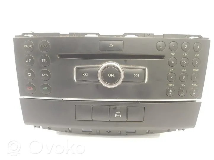 Mercedes-Benz GLK (X204) Unité principale radio / CD / DVD / GPS A2049007602