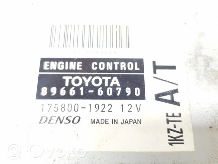 Toyota Land Cruiser (HDJ90) Calculateur moteur ECU 8966160790