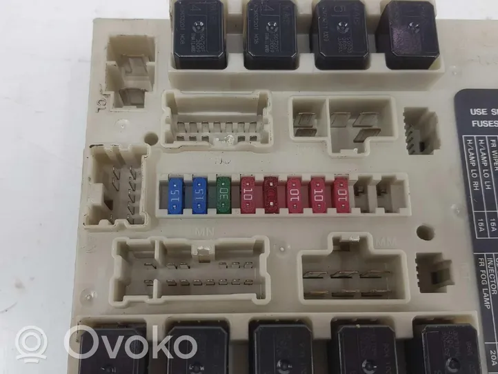 Nissan NP300 Fuse module 284B7EB310