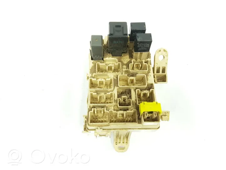 Toyota Land Cruiser (HDJ90) Module de fusibles 8264160020