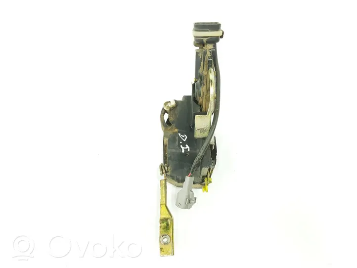 Toyota Land Cruiser (HDJ90) Zamek drzwi przednich 6904060061