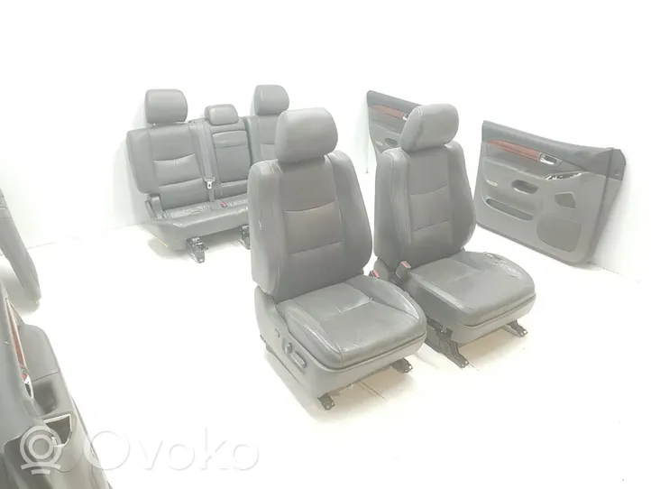 Toyota Land Cruiser (J120) Set sedili 