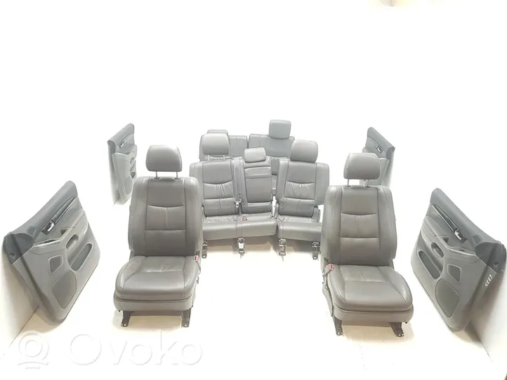 Toyota Land Cruiser (J120) Set sedili 