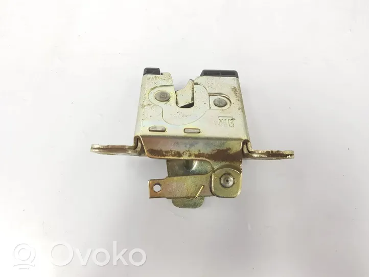 Opel Kadett E Loquet de verrouillage de hayon 134061