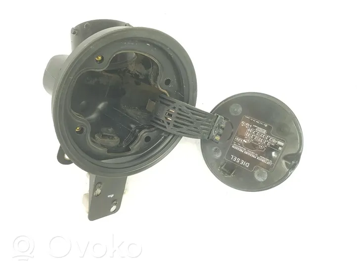 Mercedes-Benz ML W163 Tappo del serbatoio del carburante A1636300567