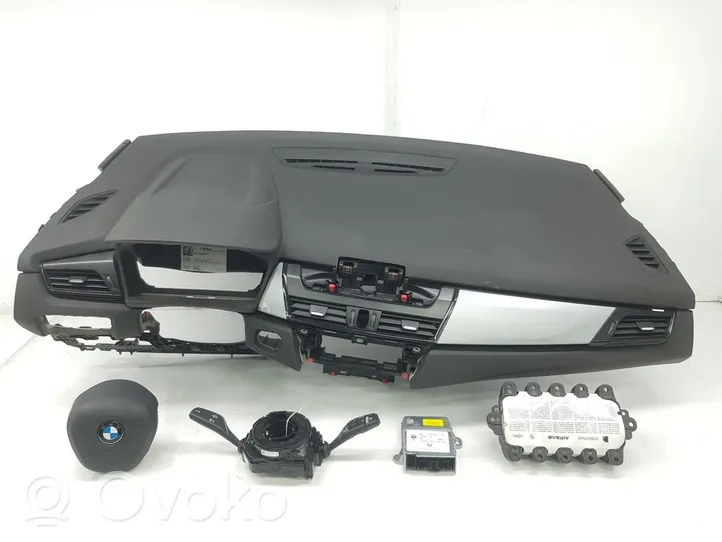 BMW 2 Active Tourer U06 Set airbag con pannello 