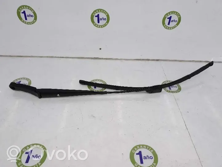 Volkswagen Tiguan Front wiper blade arm 5N1955409