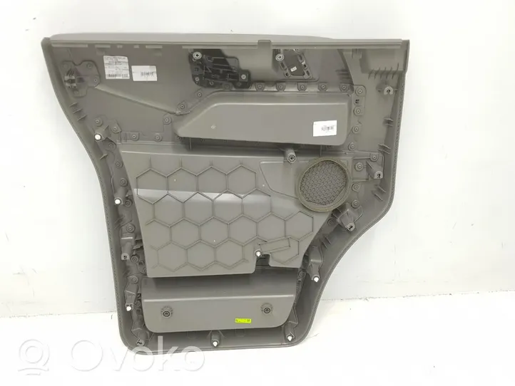 Volkswagen Crafter Rivestimento del pannello della portiera anteriore 7C1867012C