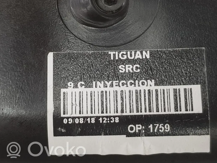 Volkswagen Tiguan Tapa del depósito de combustible 5NA809857A