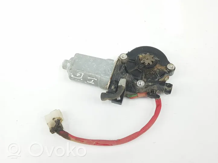 Mitsubishi Montero Moteur de lève-vitre de porte avant 5713A019