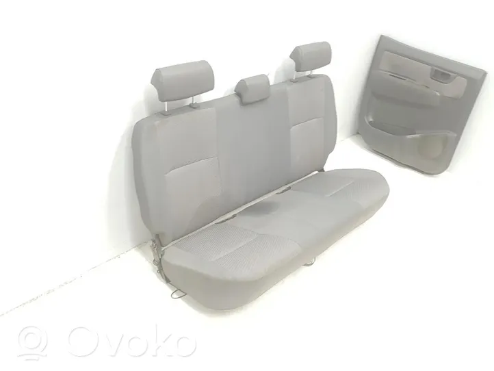 Toyota Hilux (AN10, AN20, AN30) Seat set 