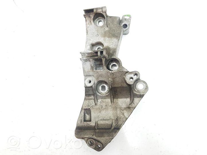 Dacia Dokker Generator/alternator bracket 8200669494