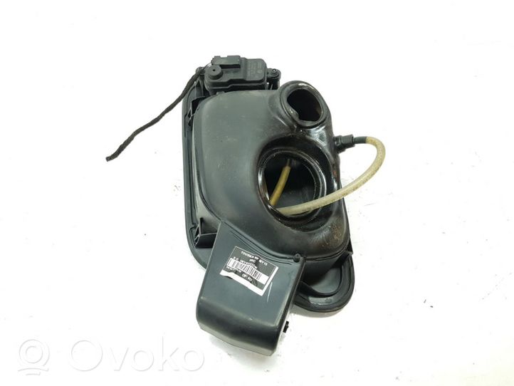 Volkswagen Touran II Tappo del serbatoio del carburante 5TA809857A