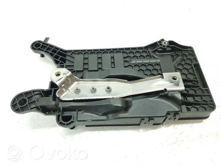 Seat Ibiza V (KJ) Staffa di montaggio della batteria 2Q0915331