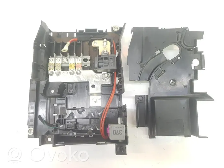 Audi Q7 4M Module de fusibles 7L0937548C