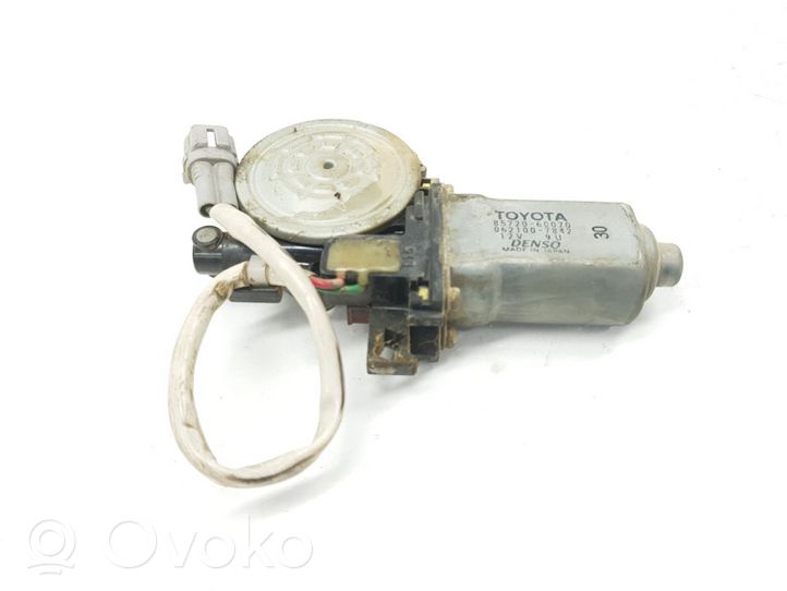 Toyota Land Cruiser (HDJ90) Takaoven ikkunan nostomoottori 8572060070