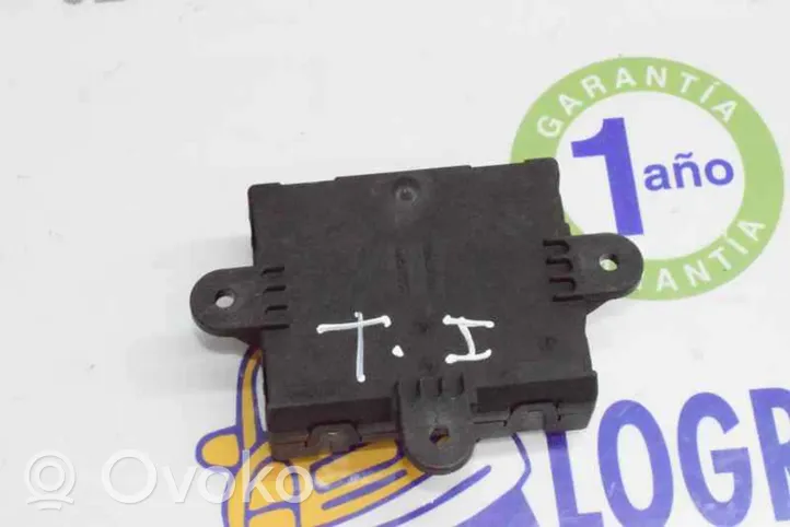 Land Rover Discovery 4 - LR4 Door central lock control unit/module LR023340