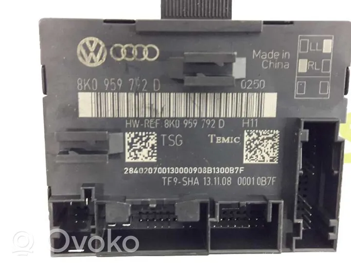 Audi Q5 SQ5 Oven keskuslukituksen ohjausyksikön moduuli 8K0959792D