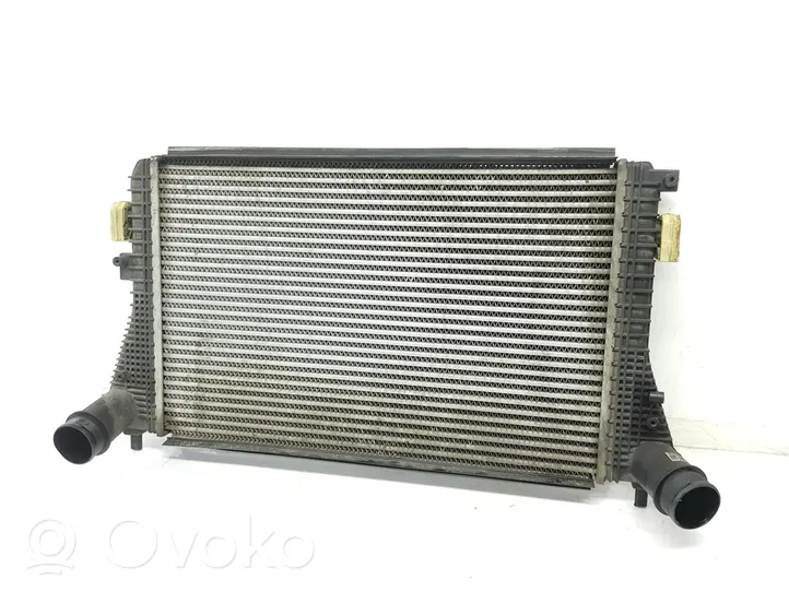 Volkswagen Caddy Chłodnica powietrza doładowującego / Intercooler 1K0145803BM