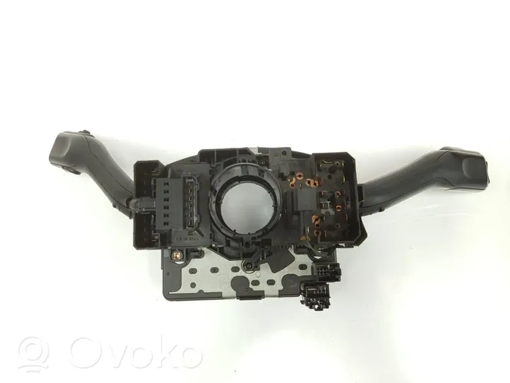 Audi A6 S6 C5 4B Кнопки рулевого колеса 8L0953513J