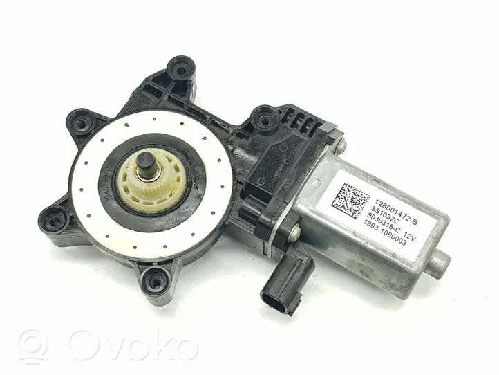 Renault Clio IV Moteur de lève-vitre de porte arrière 827012973R