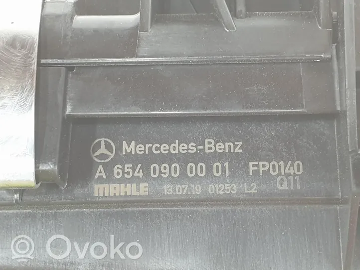 Mercedes-Benz C W204 Air filter box A6540902501