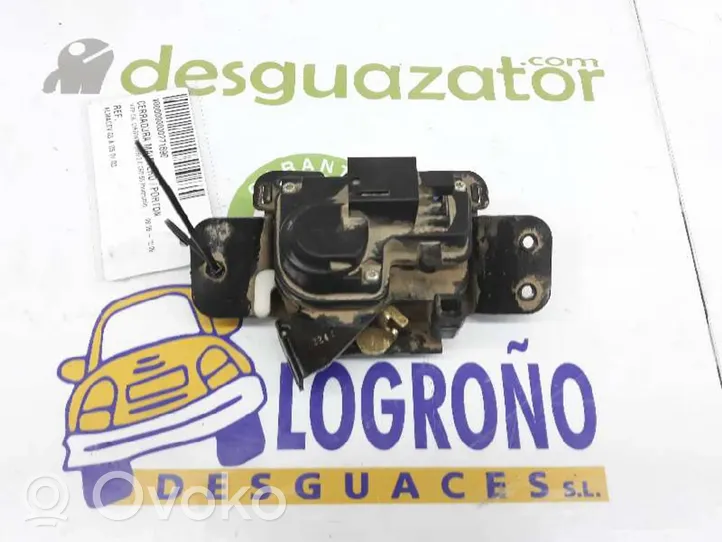 Jeep Grand Cherokee Blocco chiusura del portellone 4589122AA