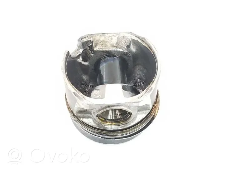 Volkswagen Tiguan Piston avec bielle 03L107065S