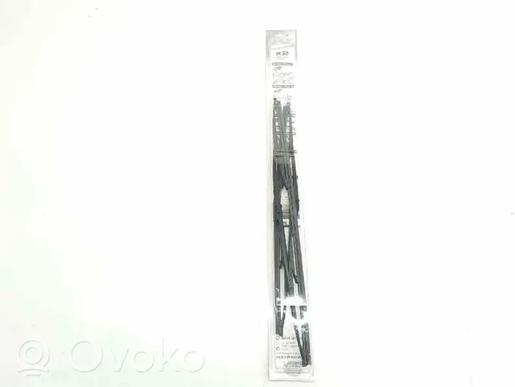 Nissan Micra Windshield/front glass wiper blade PJ206