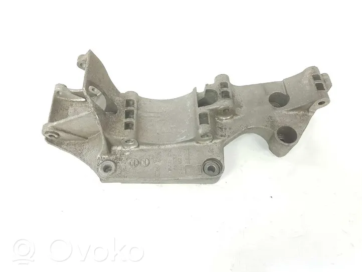 Volkswagen New Beetle Support de générateur / alternateur 038129713BC