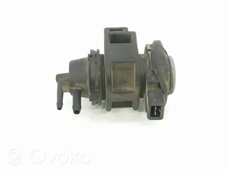 Infiniti FX Vacuum valve 1446600QAA