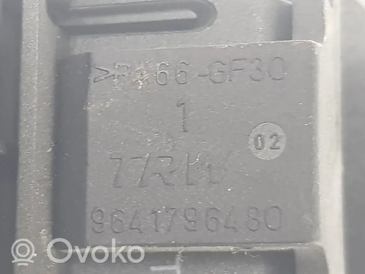 Citroen Berlingo Przełącznik / Przycisk kierownicy 6242Z8