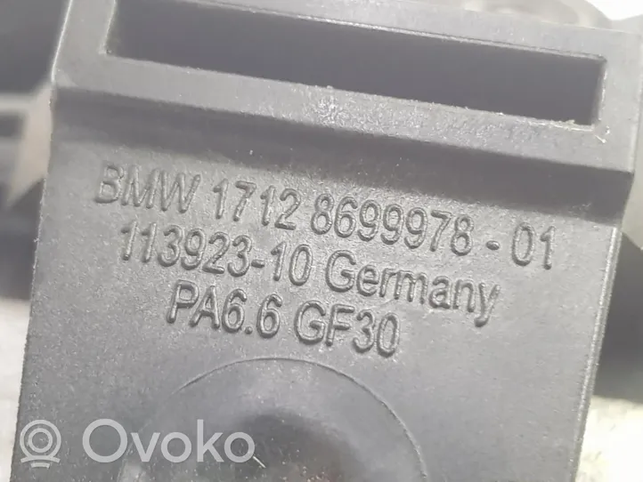 BMW X5 G05 Chłodnica powietrza doładowującego / Intercooler 17518660688