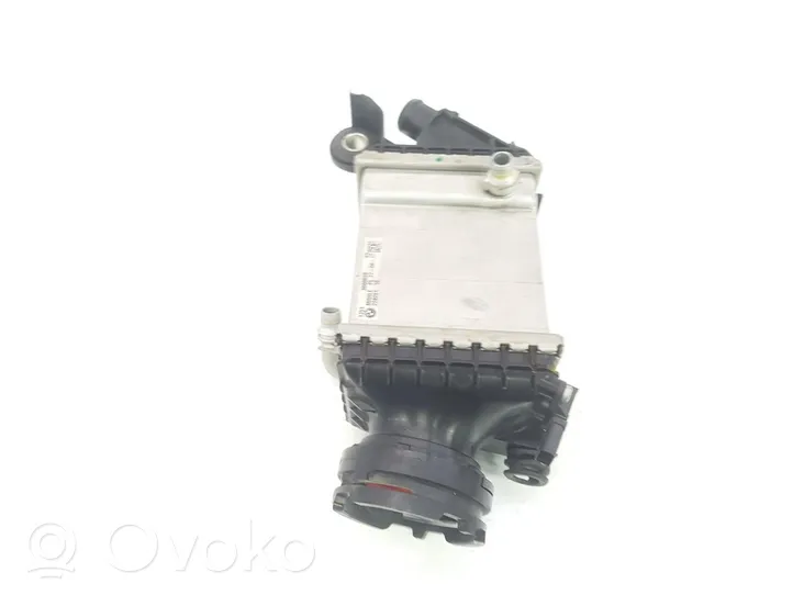 BMW X5 G05 Starpdzesētāja radiators 17518660689