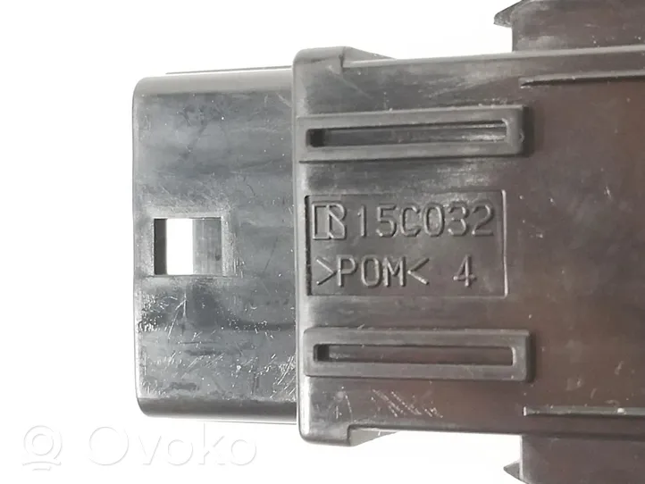 Toyota Land Cruiser (J120) Inne przełączniki i przyciski 8498848071