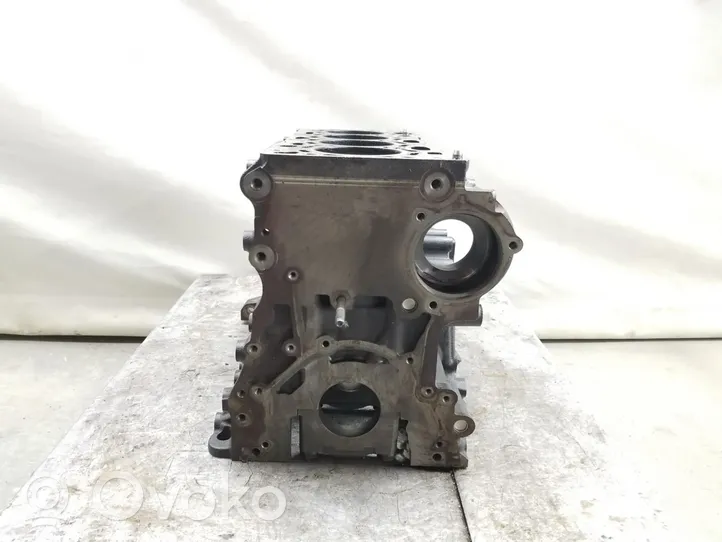 Audi A1 Blok silnika 04L103111L