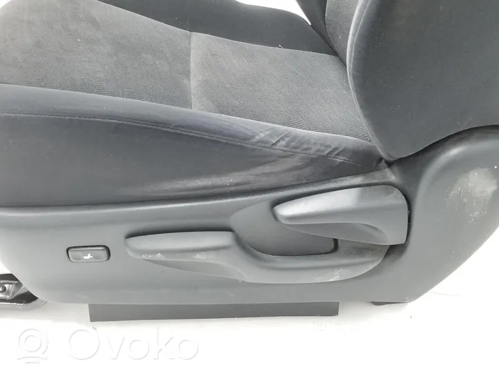 Toyota Land Cruiser (J120) Front driver seat 