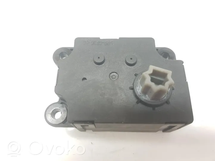 Opel Mokka X A/C air flow flap actuator/motor 2405161B