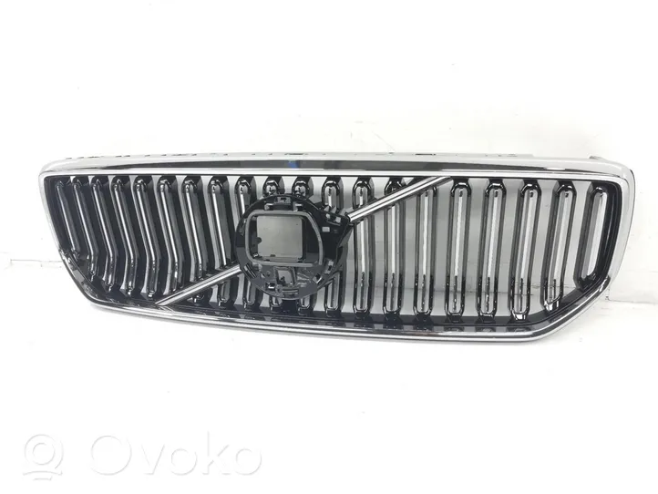 Volvo XC40 Griglia anteriore 32291484