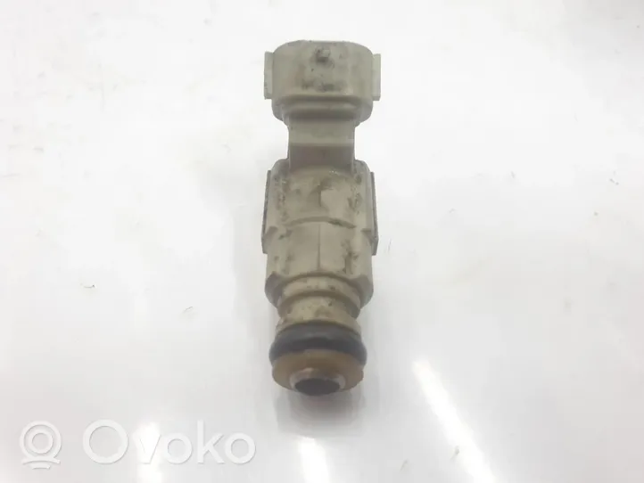 Hyundai i10 Injecteur de carburant 3531004000