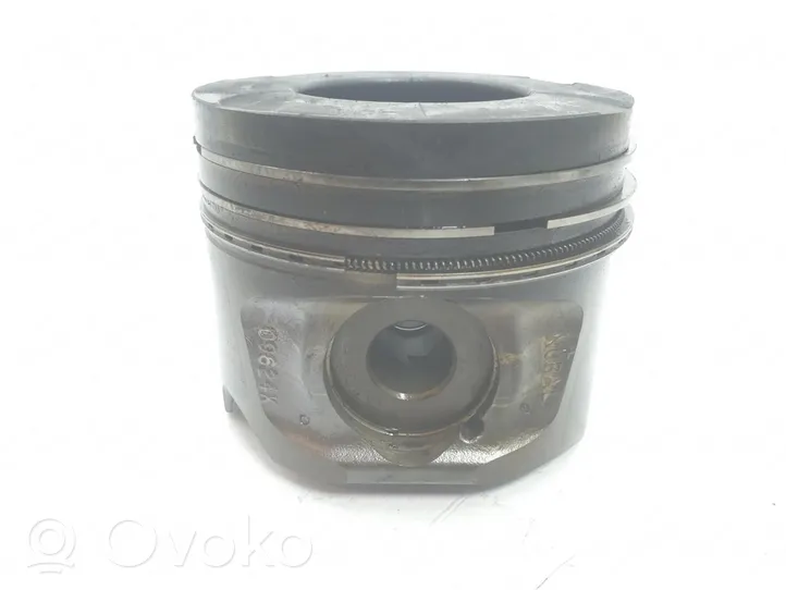 Toyota Land Cruiser (J120) Piston avec bielle 1KDFTV