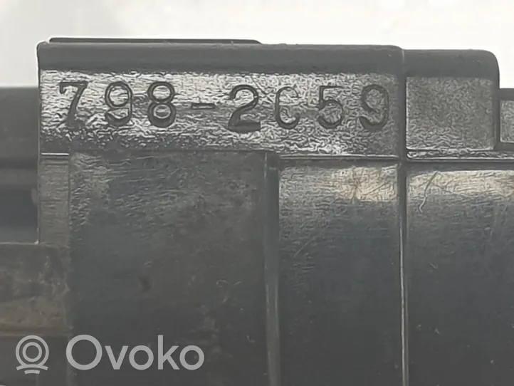 Toyota Hilux (AN10, AN20, AN30) Sähkötoimisen ikkunan ohjauskytkin 848100K010