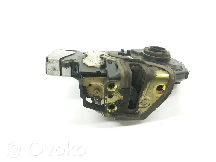 Toyota Land Cruiser (J120) Spyna galinio borto 6911060190