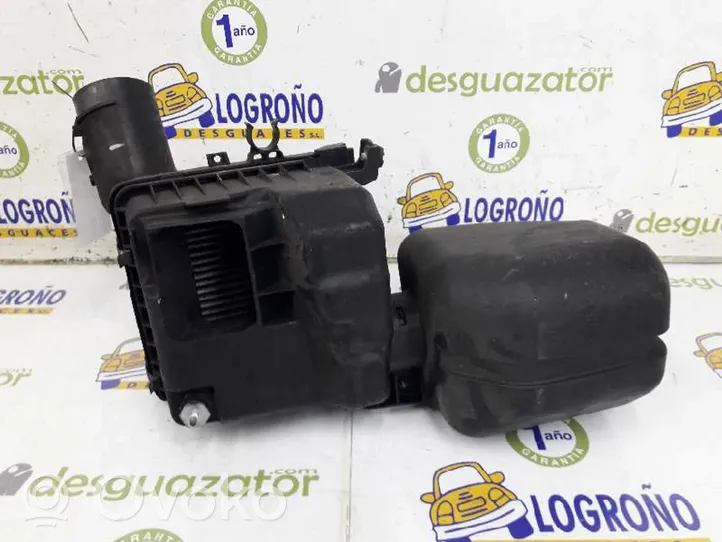 Subaru Tribeca Caja del filtro de aire 46052AG00A