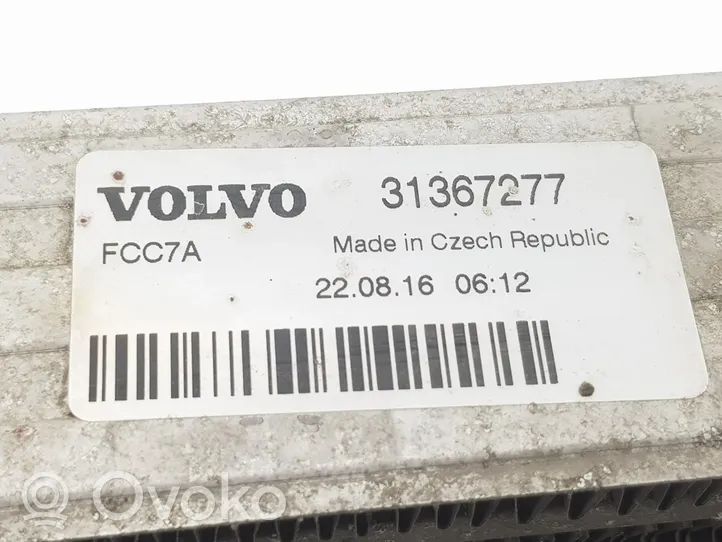 Volvo V40 Chłodnica powietrza doładowującego / Intercooler 31367277