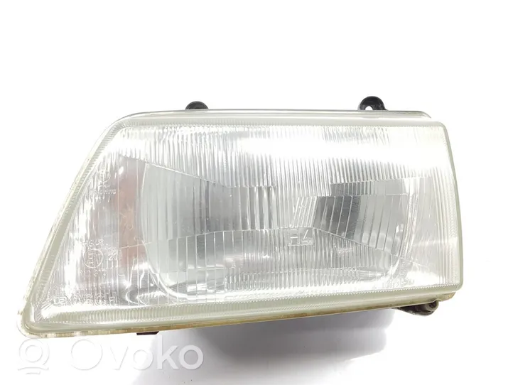 Opel Frontera A Lampa przednia 91143328