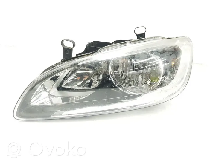 Volvo S60 Lampa przednia 31420269